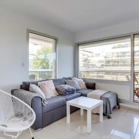 Olympe Furnished شقة