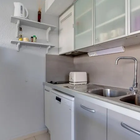 Olympe Furnished Apartment *
